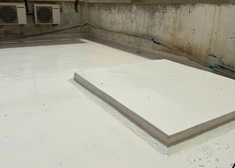 Roof Insulation with PU Coating in Al Markhiya – 10-Year Waterproof Warranty